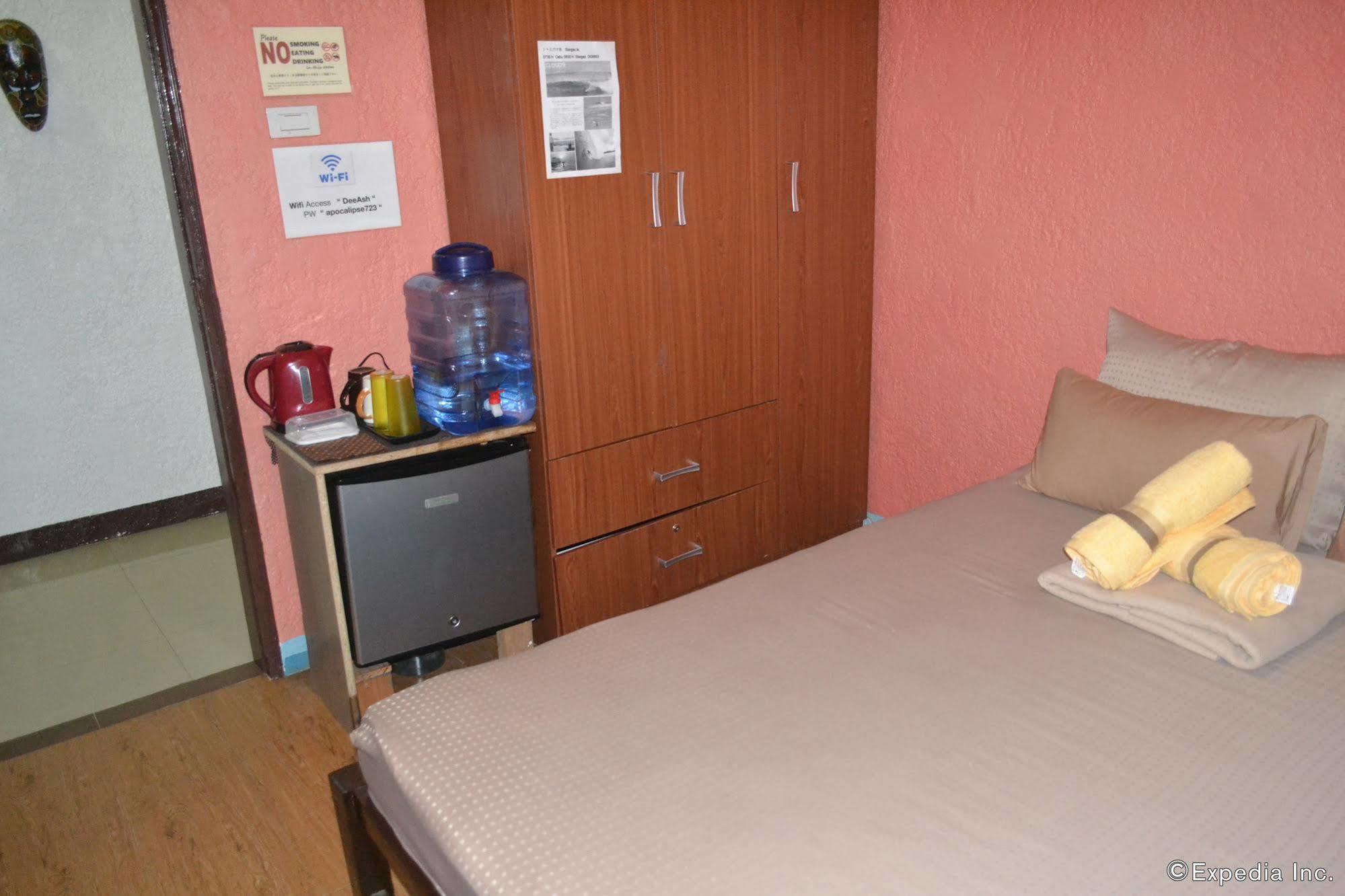 Dee Guest House Lapu-Lapu City Esterno foto